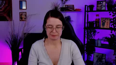 Snapshot of bellatrixllestrange chatting on January 2025 10:44:01 PM Bella. Ntmu online show from January 2025 10:44:01 PM