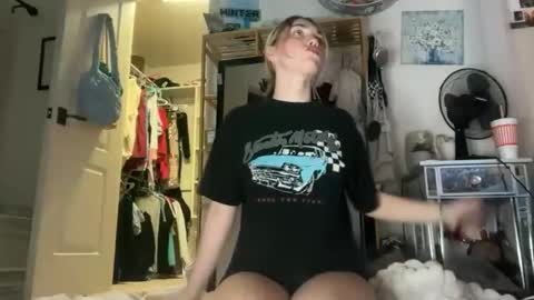 Bella 3 online show from May 2026 05:46:02 AM