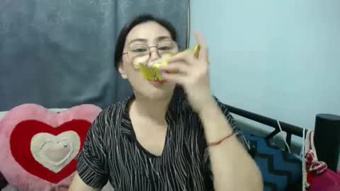 Bella online show from April 2026 09:45:01 AM