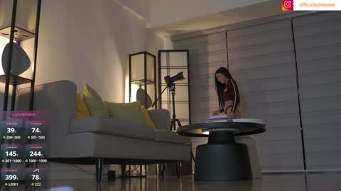 Belle Adrienne  IG  online show from February 2026 11:46:02 AM