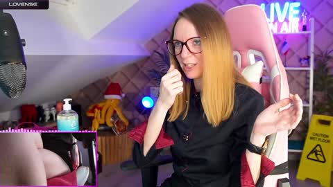 Snapshot of belle_alice chatting on January 2025 10:40:02 AM Alice online show from January 2025 10:40:02 AM