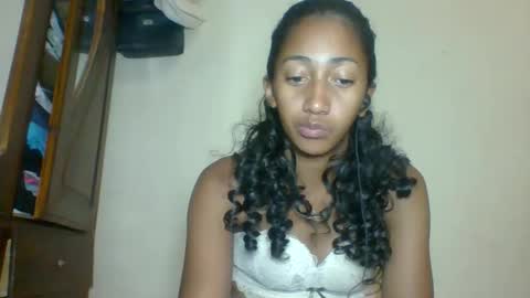 belle_annah online show from May 2026 01:56:01 AM
