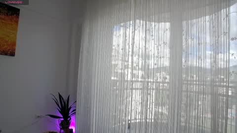 belle_blondy online show from May 2026 10:42:01 AM
