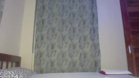 Snapshot of belle_bubbles chatting on May 2026 04:34:01 PM bubbles online show from May 2026 04:34:01 PM