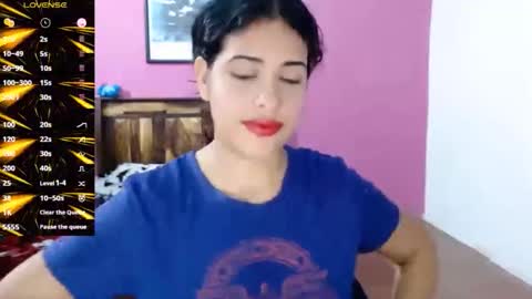 Snapshot of belle_katty000 chatting on November 2025 11:46:01 PM SOFIA online show from November 2025 11:46:01 PM