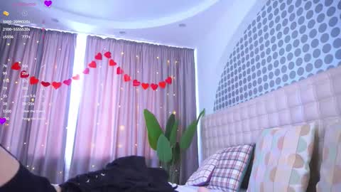 Snapshot of belle_phine chatting on February 2026 06:10:02 AM Bea online show from February 2026 06:10:02 AM