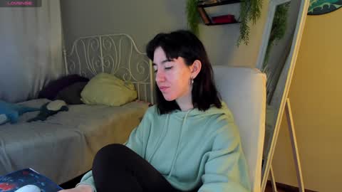 Snapshot of belle_via chatting on January 2025 05:20:02 AM Bella online show from January 2025 05:20:02 AM