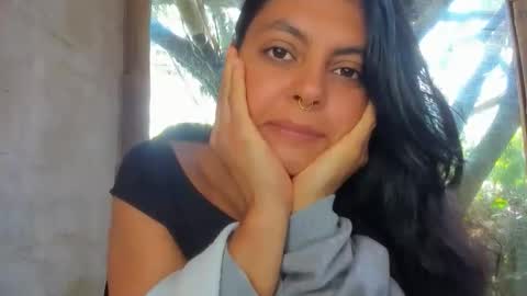 bellezacosmica online show from May 2026 02:25:01 PM