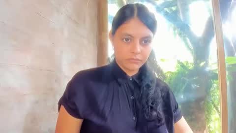 bellezacosmica online show from May 2026 02:14:01 PM