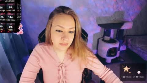 Snapshot of bellezza_ chatting on December 2024 06:30:02 AM Your Annabelle Wolf online show from December 2024 06:30:02 AM