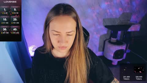 Snapshot of bellezza_ chatting on December 2024 07:09:01 AM Your Annabelle Wolf online show from December 2024 07:09:01 AM