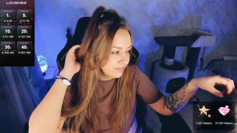 Snapshot of bellezza_ chatting on January 2025 05:53:01 PM Your Annabelle Wolf online show from January 2025 05:53:01 PM