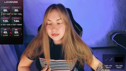 Snapshot of bellezza_ chatting on February 2025 08:18:01 PM Your Annabelle Wolf online show from February 2025 08:18:01 PM