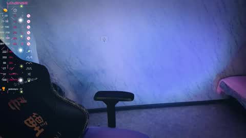 Snapshot of bellezza_ chatting on September 2025 07:12:01 AM Your Annabelle Wolf online show from September 2025 07:12:01 AM