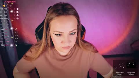 Snapshot of bellezza_ chatting on October 2025 03:23:02 PM Your Annabelle Wolf online show from October 2025 03:23:02 PM