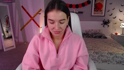 Bella online show from November 2025 01:19:02 AM