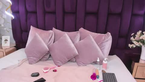 Snapshot of bellota_hil chatting on July 2026 11:18:01 PM Bellota Hil online show from July 2026 11:18:01 PM