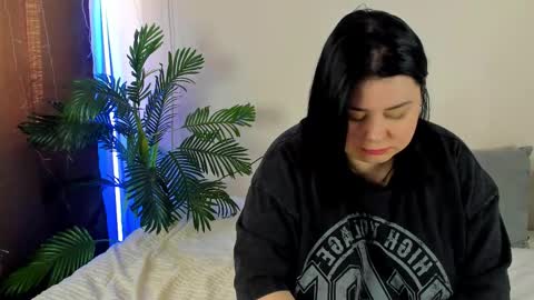 LinaBoo online show from October 2025 11:22:02 AM