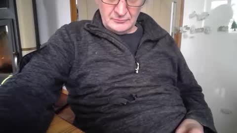 Snapshot of bemichel chatting on January 2026 10:06:02 AM jaimetout online show from January 2026 10:06:02 AM