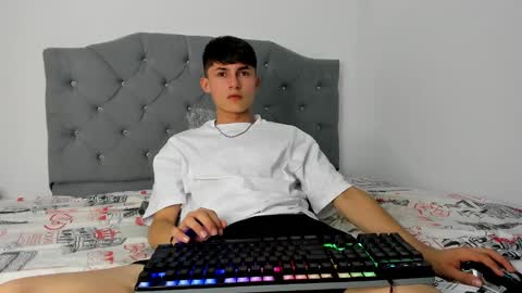 Snapshot of benavides_anthony chatting on December 2024 06:43:01 AM Anthony online show from December 2024 06:43:01 AM