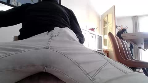 Snapshot of bencobra chatting on December 2024 08:37:02 AM bencobra online show from December 2024 08:37:02 AM