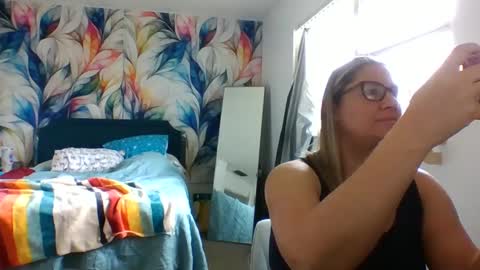 Snapshot of bendybecky69 chatting on February 2025 04:00:01 PM Becky online show from February 2025 04:00:01 PM