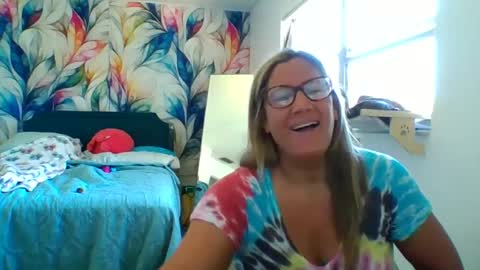 Snapshot of bendybecky69 chatting on March 2025 04:00:02 PM Becky online show from March 2025 04:00:02 PM