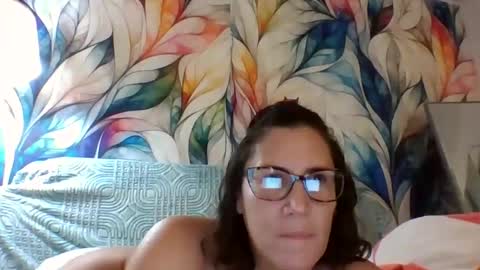 Snapshot of bendybecky69 chatting on March 2026 05:44:01 AM Becky online show from March 2026 05:44:01 AM