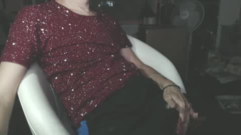 Snapshot of benijamin chatting on December 2024 10:18:02 PM benijamin online show from December 2024 10:18:02 PM