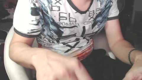 Snapshot of benijamin chatting on December 2024 10:58:02 PM benijamin online show from December 2024 10:58:02 PM