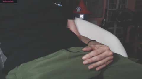 Snapshot of benijamin chatting on September 2025 09:53:01 PM benijamin online show from September 2025 09:53:01 PM