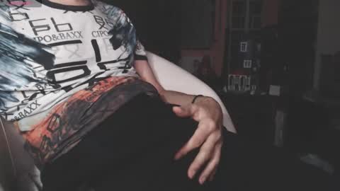 Snapshot of benijamin chatting on November 2025 10:31:02 PM benijamin online show from November 2025 10:31:02 PM