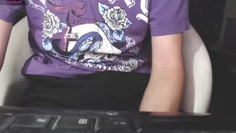 Snapshot of benijamin chatting on November 2025 11:20:02 PM benijamin online show from November 2025 11:20:02 PM