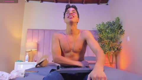 BENJAMIN online show from January 2025 10:52:02 AM