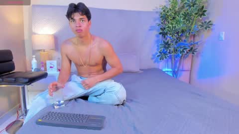 BENJAMIN online show from February 2025 12:43:02 AM