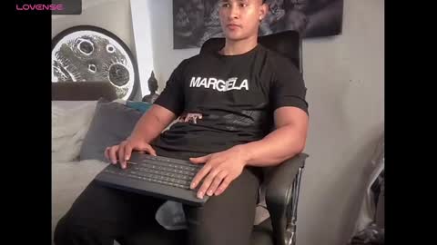 benjamincooperk online show from September 2025 09:21:02 AM