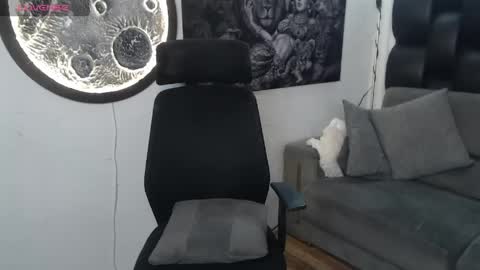 benjamincooperk online show from May 2026 07:18:01 PM