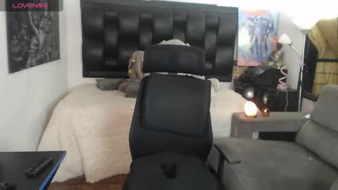 benjamincooperk online show from May 2026 08:01:01 AM