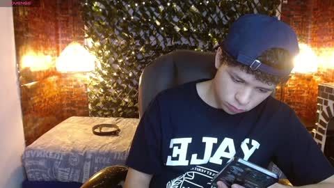 BENJAMIN online show from January 2025 10:34:02 PM