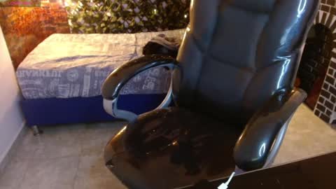 BENJAMIN online show from January 2025 01:31:02 AM