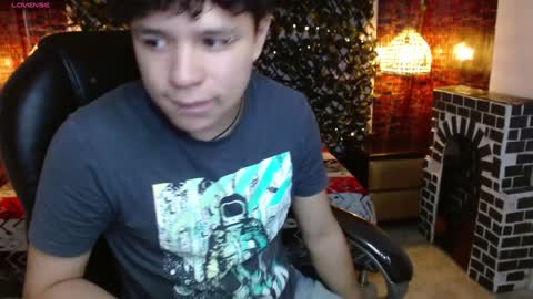 BENJAMIN online show from February 2025 07:55:01 PM