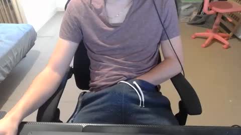 Snapshot of benjifrenchifirst chatting on October 2025 07:42:01 AM Benjifrenchi online show from October 2025 07:42:01 AM