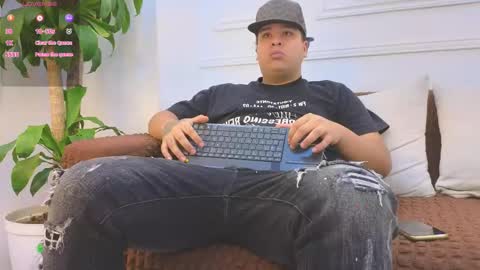 Snapshot of bennett_alejoo chatting on April 2026 08:10:01 PM bennett_alejoo online show from April 2026 08:10:01 PM