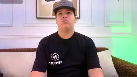 Snapshot of bennett_alejoo chatting on May 2026 06:48:02 PM bennett_alejoo online show from May 2026 06:48:02 PM