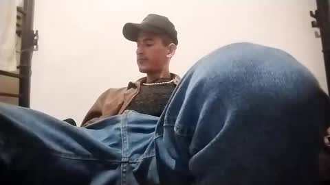 Snapshot of bennivanni chatting on January 2025 10:16:02 AM bennivanni online show from January 2025 10:16:02 AM