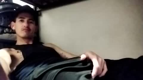 Snapshot of bennivanni chatting on February 2025 02:29:02 AM bennivanni online show from February 2025 02:29:02 AM