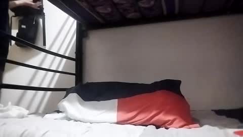 Snapshot of bennivanni chatting on February 2025 08:47:02 AM bennivanni online show from February 2025 08:47:02 AM