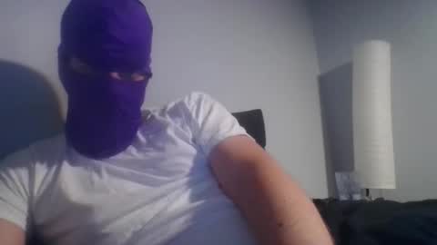 bennybueno online show from April 2026 04:01:01 AM