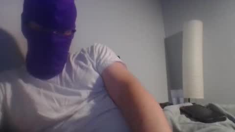 Snapshot of bennybueno chatting on May 2026 03:44:02 AM bennybueno online show from May 2026 03:44:02 AM