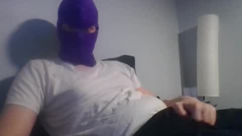 Snapshot of bennybueno chatting on May 2026 03:23:02 AM bennybueno online show from May 2026 03:23:02 AM